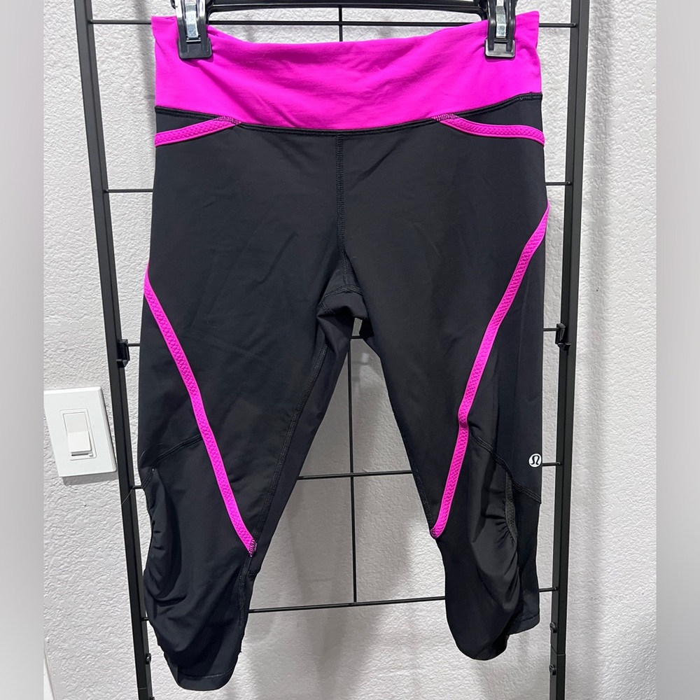 LULULEMON CAPRI LEGGING